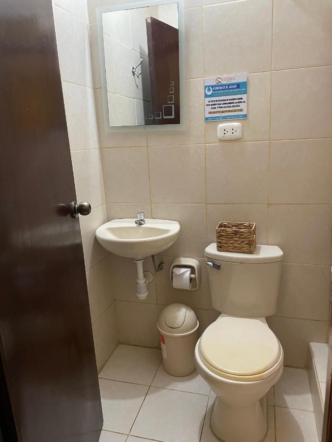 Hotel Calmelia 皮乌拉 外观 照片