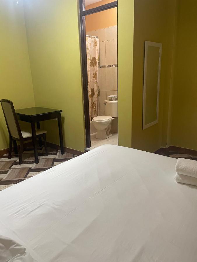 Hotel Calmelia 皮乌拉 外观 照片