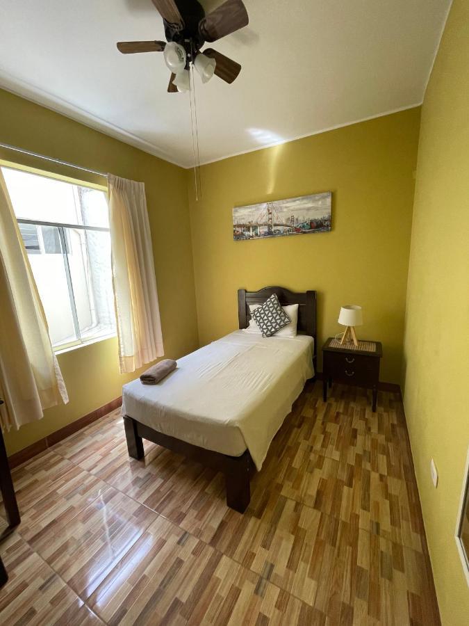Hotel Calmelia 皮乌拉 外观 照片