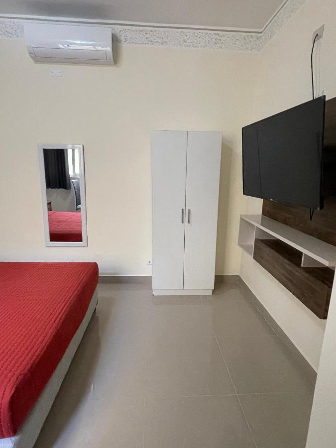 Hotel Calmelia 皮乌拉 外观 照片